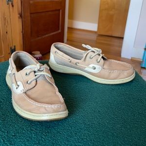 Sperry Top-sider boat shoes 6)